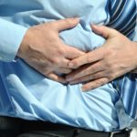 激辛料理を食べ過ぎると胃に穴が開く?身体への影響は?